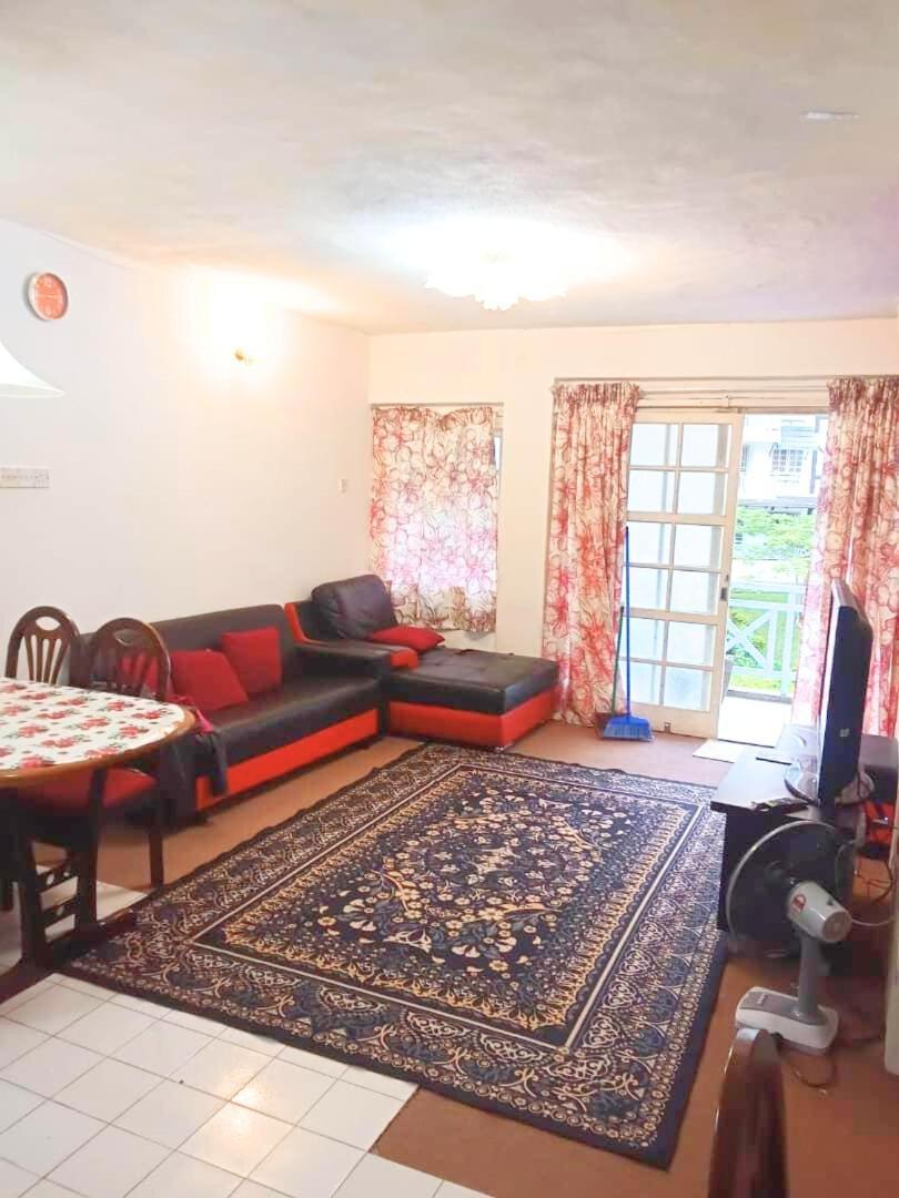 D Atas Bukit Antarium - Desa Anthurium Apartment